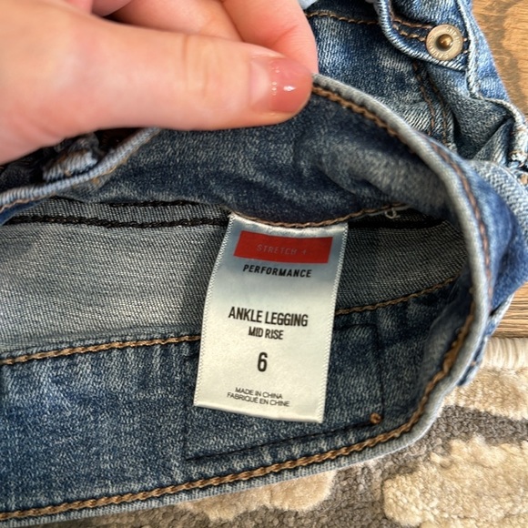 Express Women’s Mid Rise Ankle Jeggings - Size 6 - Picture 5 of 5